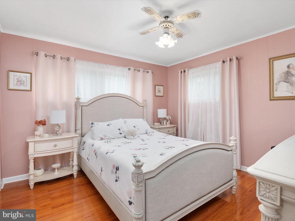 2616 EDGEWOOD