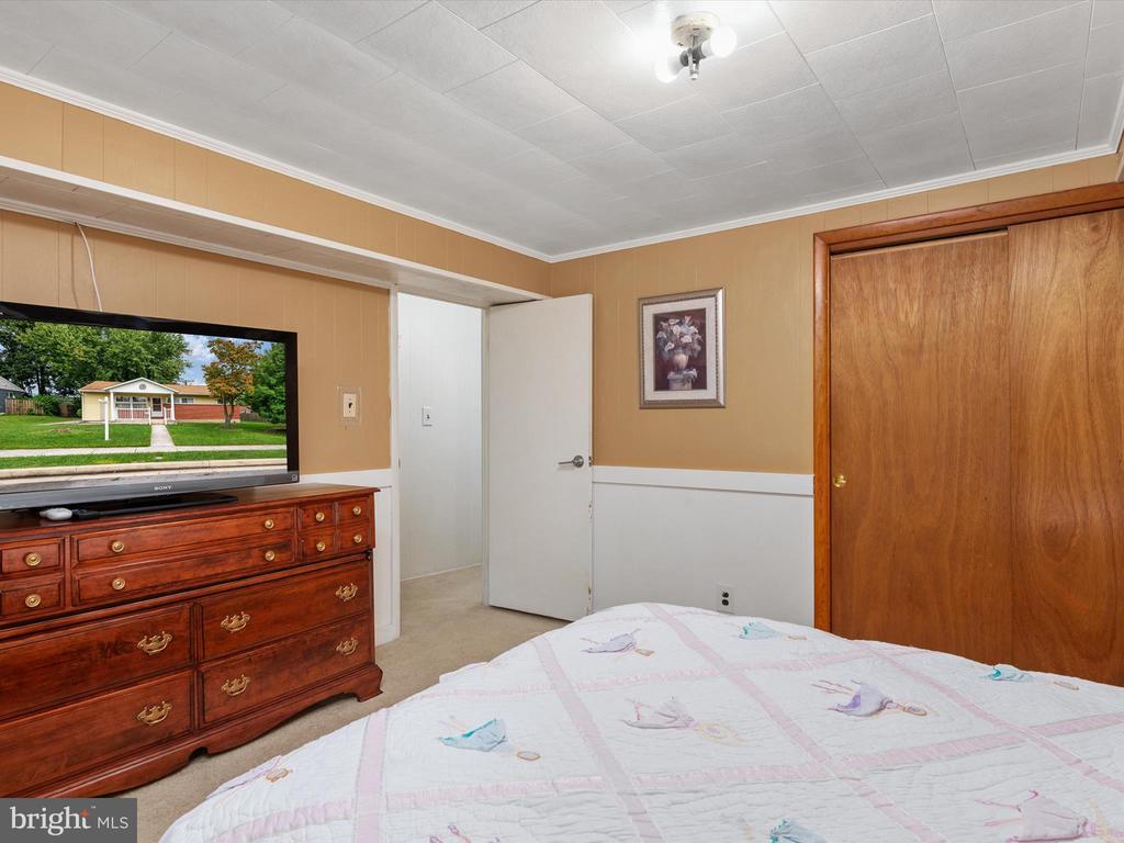 2616 EDGEWOOD