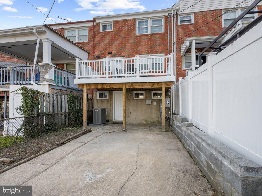 1402 BARRETT ROAD