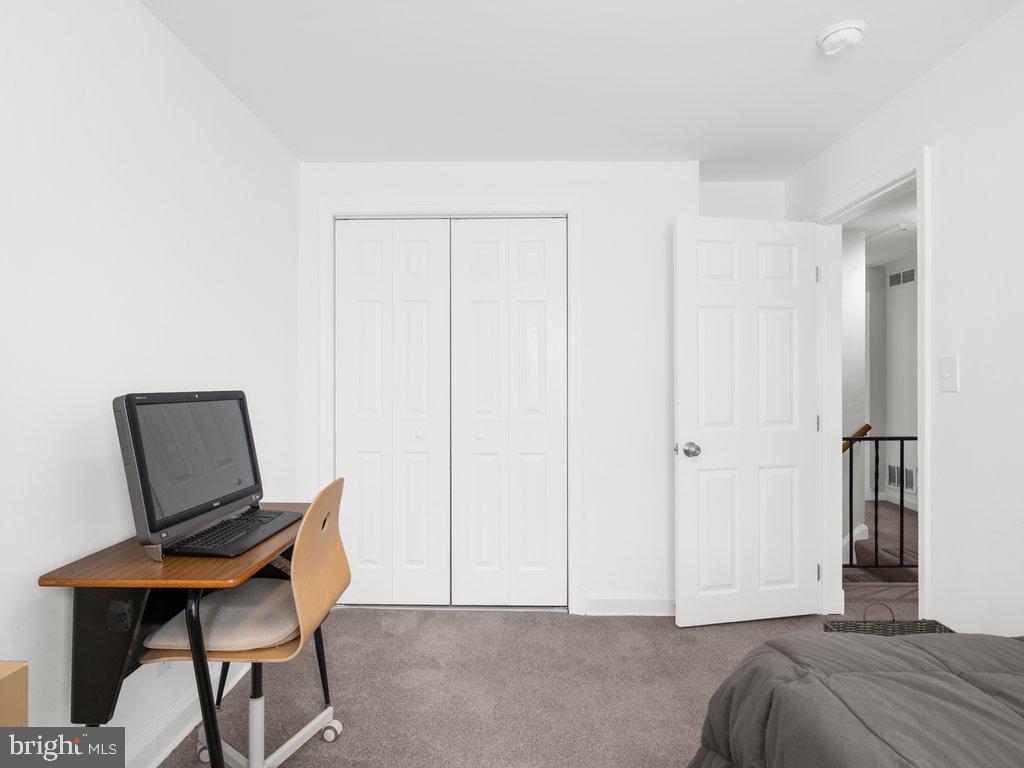 1402 BARRETT ROAD