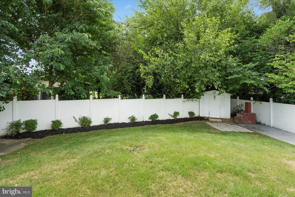 4753 BONNIE BRAE ROAD