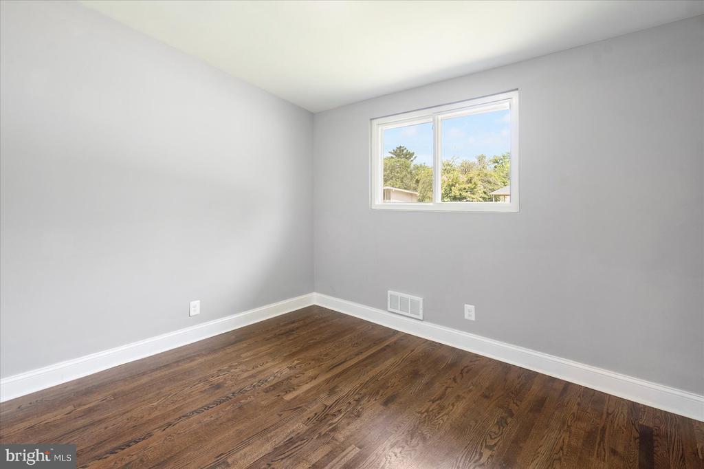 4753 BONNIE BRAE ROAD
