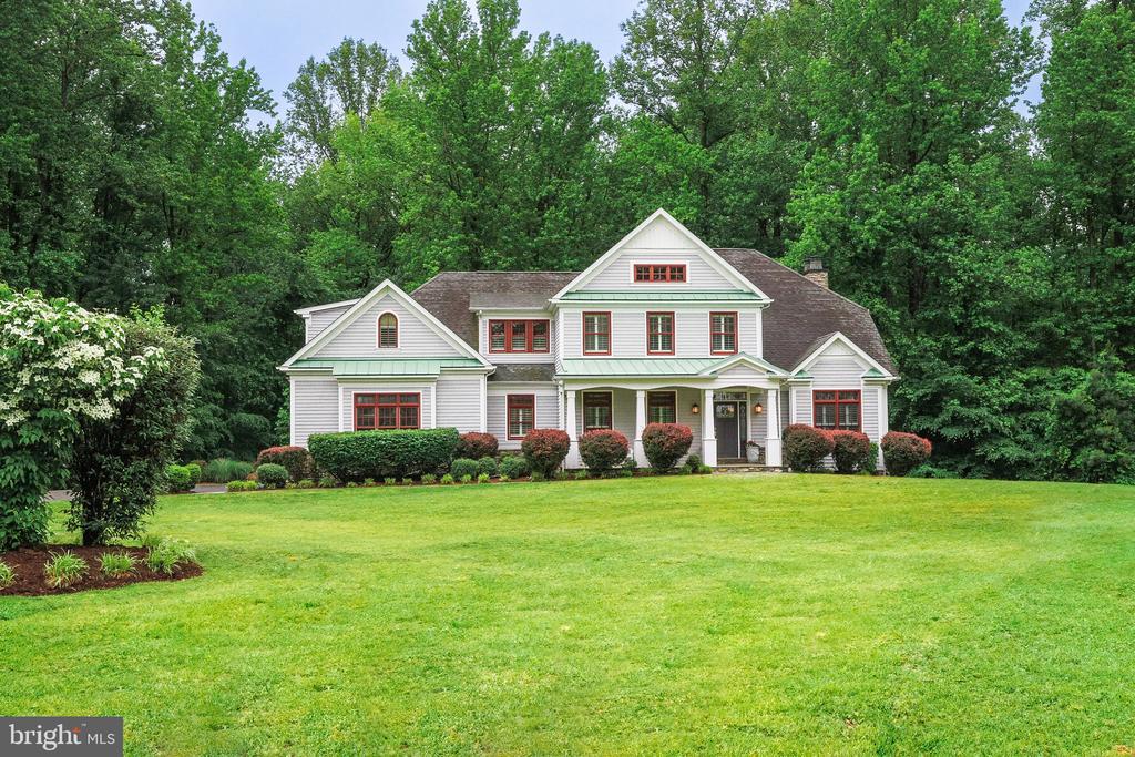 6141 FEDERAL OAK DRIVE