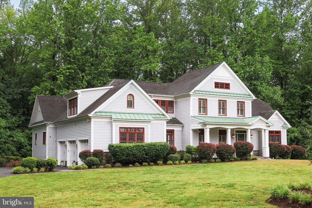 6141 FEDERAL OAK DRIVE
