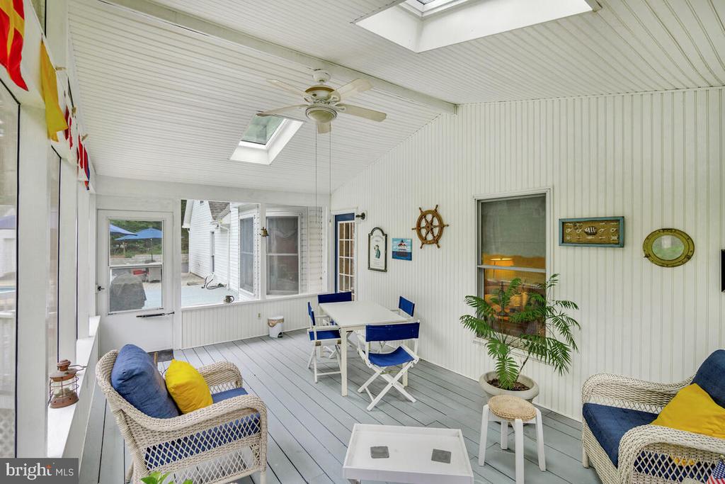 3897 HUNTING CREEK ROAD