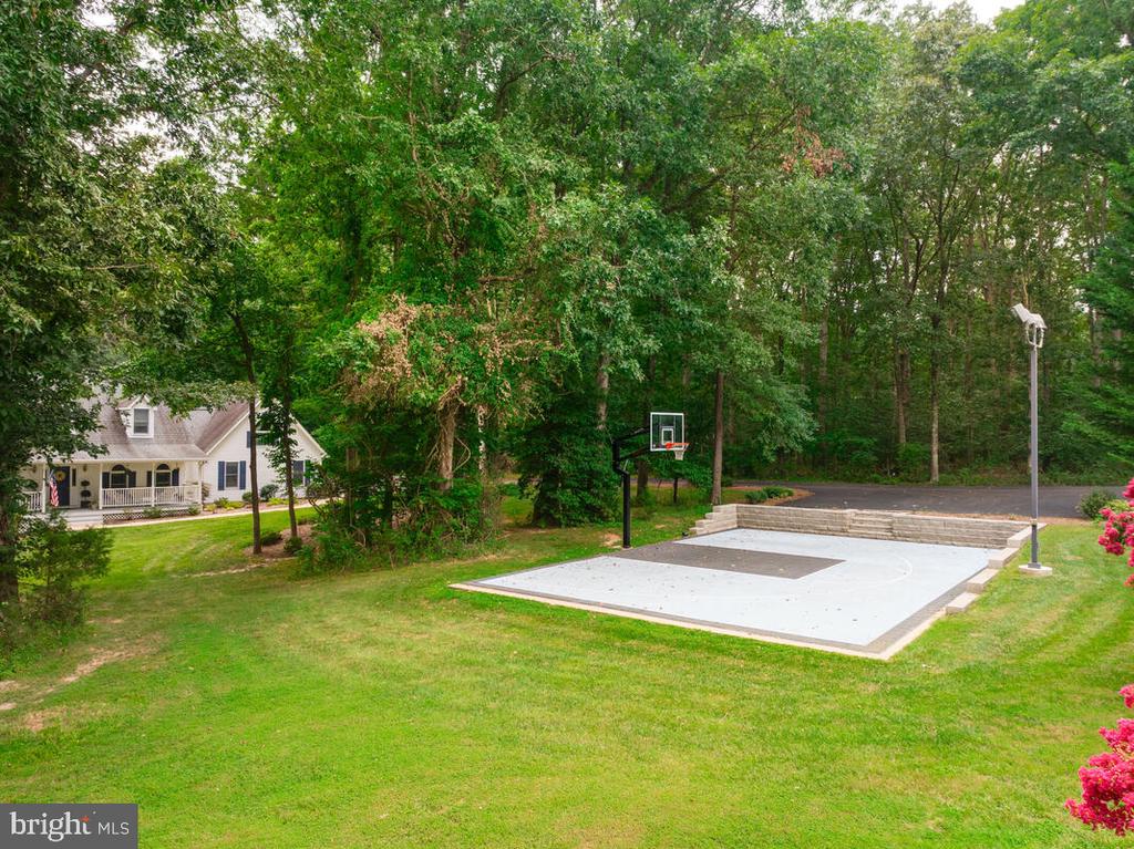 3897 HUNTING CREEK ROAD
