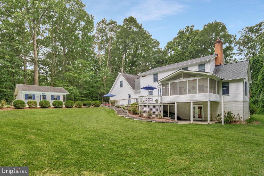 3897 HUNTING CREEK ROAD