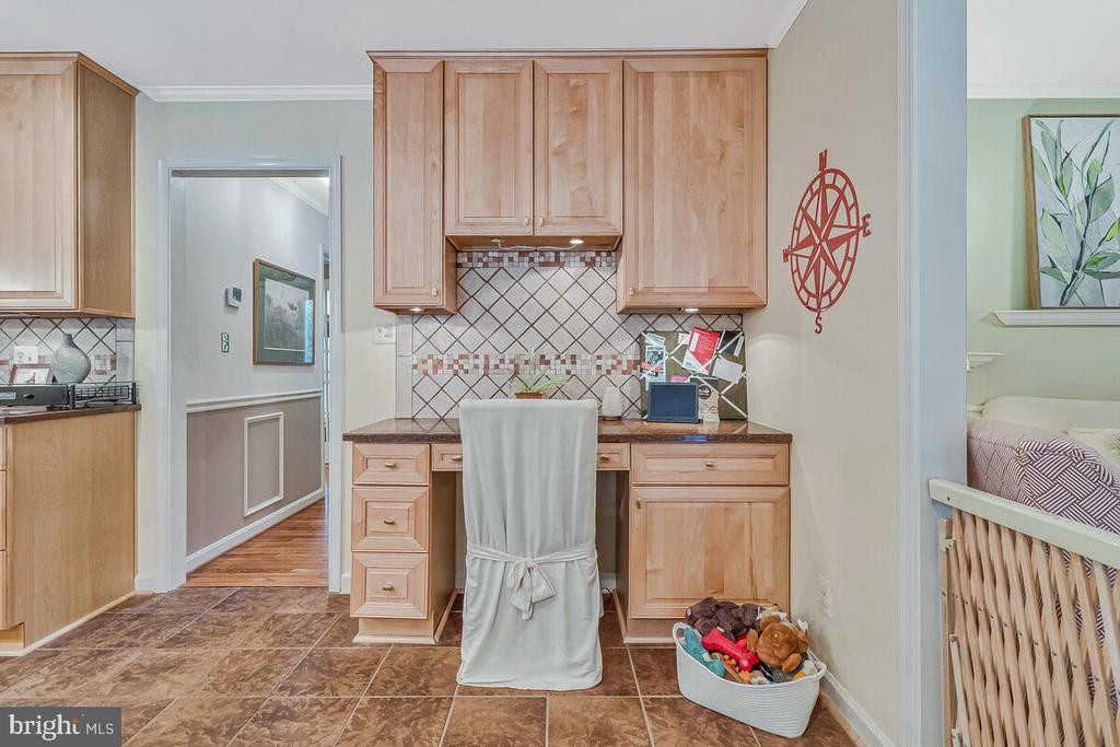 3897 HUNTING CREEK ROAD