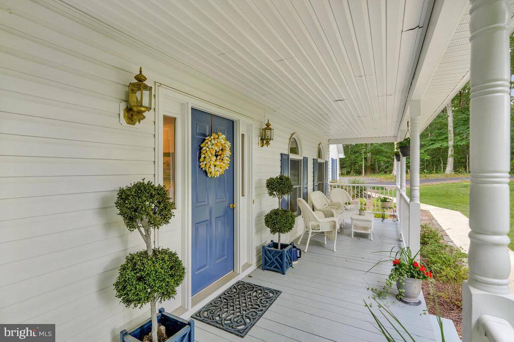 3897 HUNTING CREEK ROAD