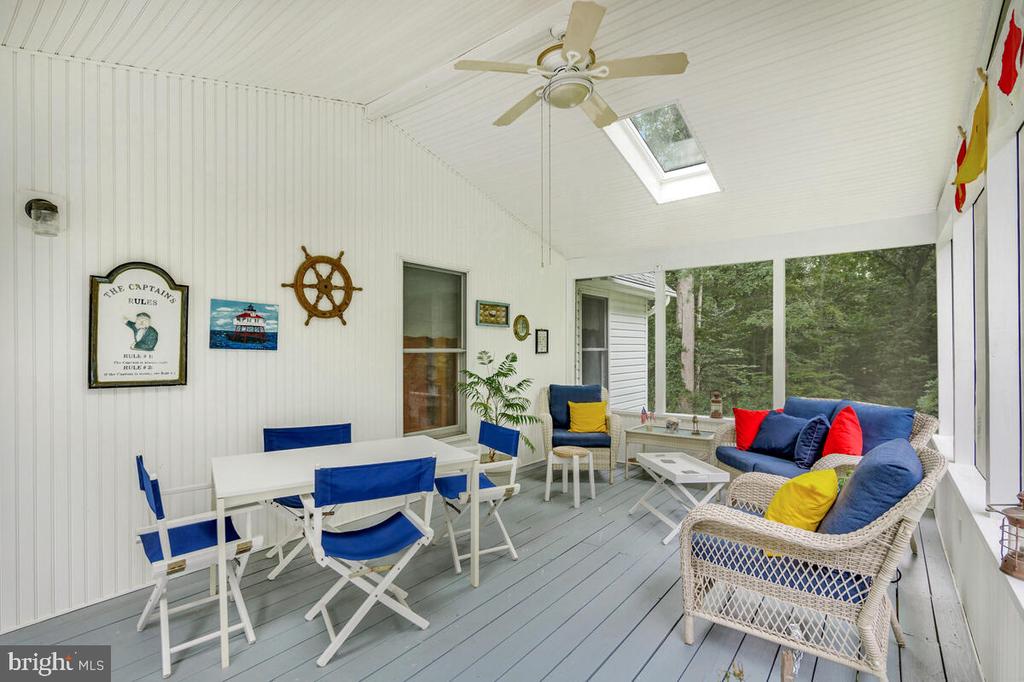 3897 HUNTING CREEK ROAD