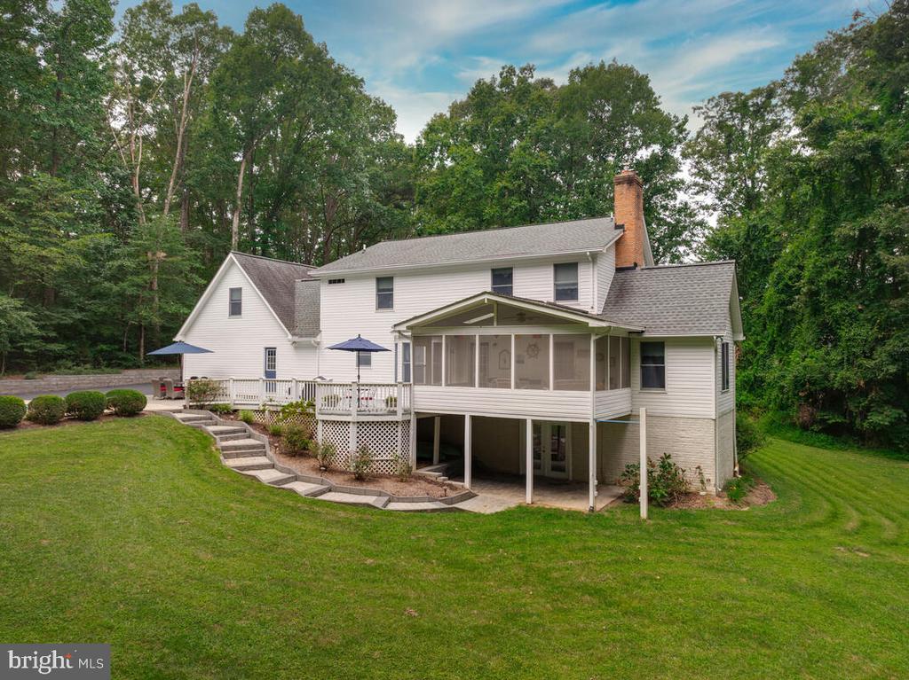 3897 HUNTING CREEK ROAD