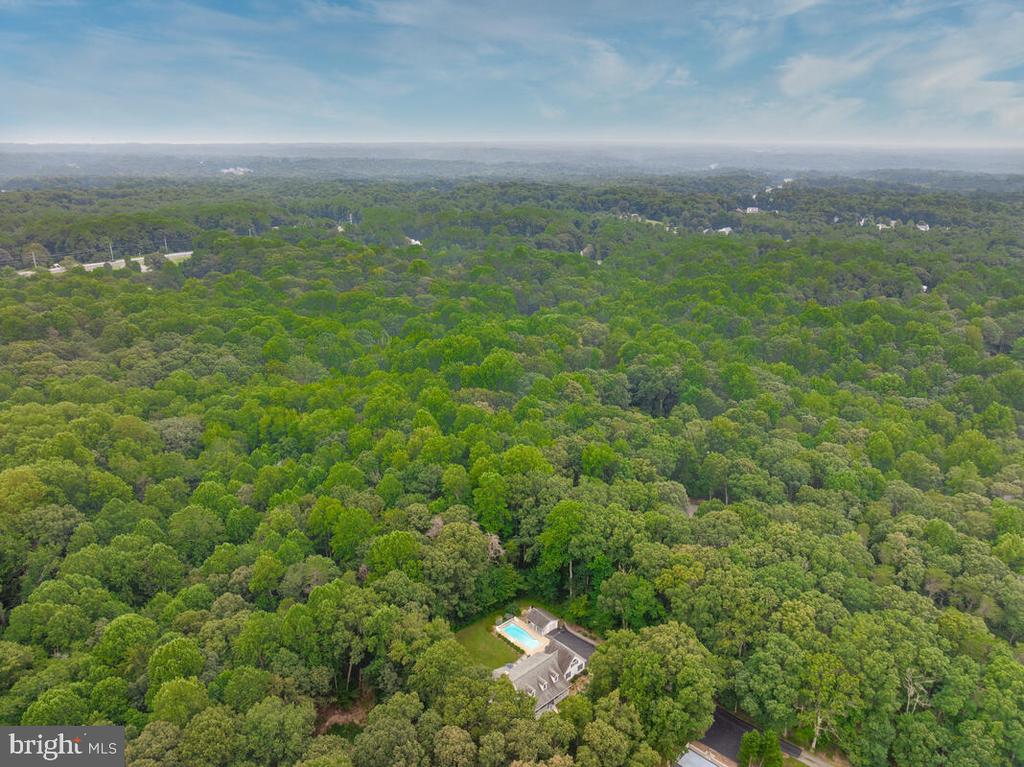 3897 HUNTING CREEK ROAD
