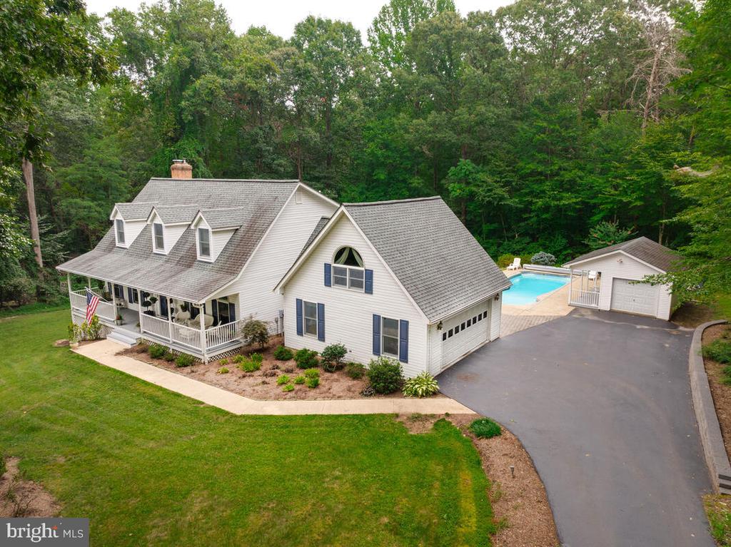 3897 HUNTING CREEK ROAD