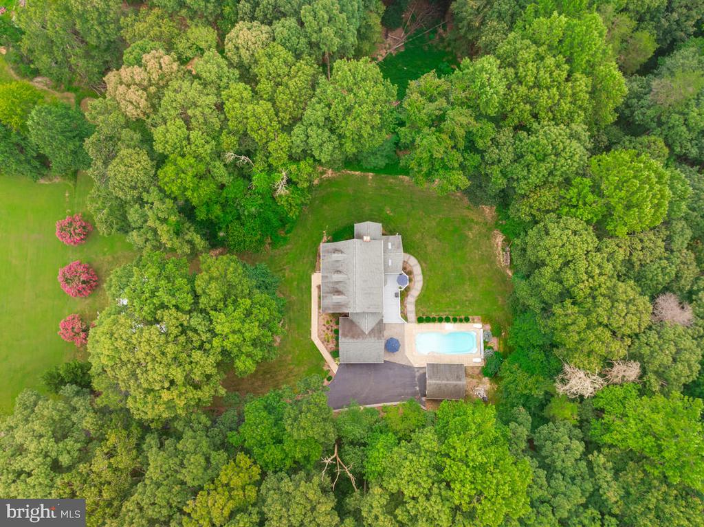 3897 HUNTING CREEK ROAD