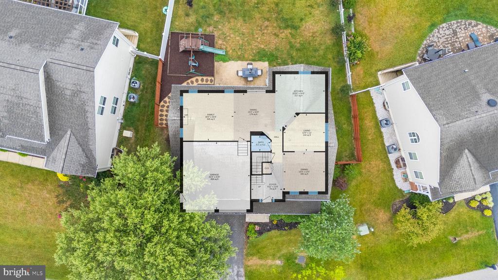 3671 MIDDLE GROUND COURT