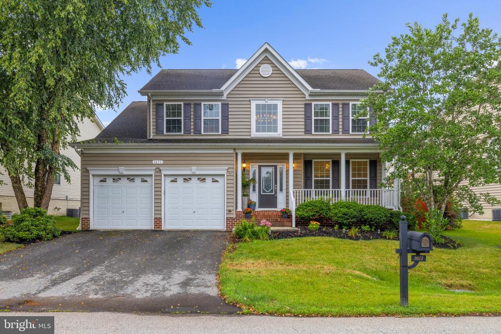 3671 MIDDLE GROUND COURT