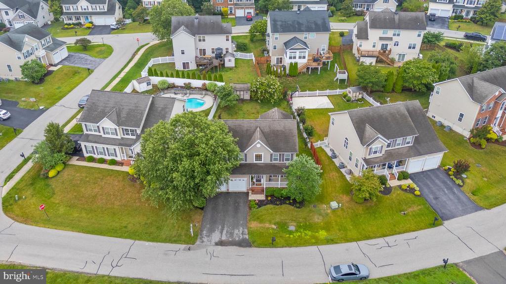 3671 MIDDLE GROUND COURT