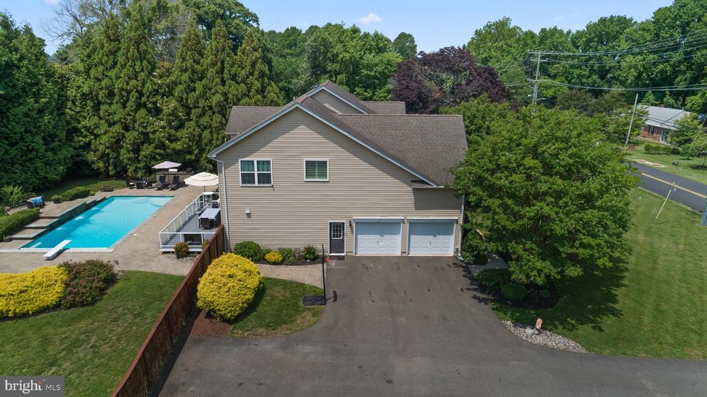 3325 COX ROAD