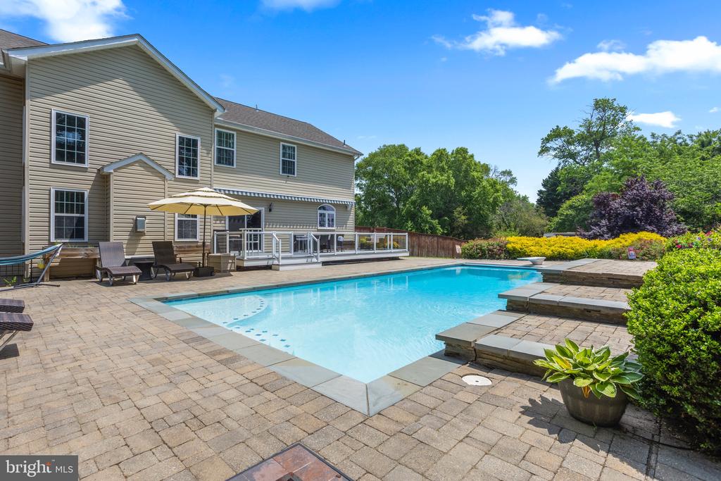 3325 COX ROAD
