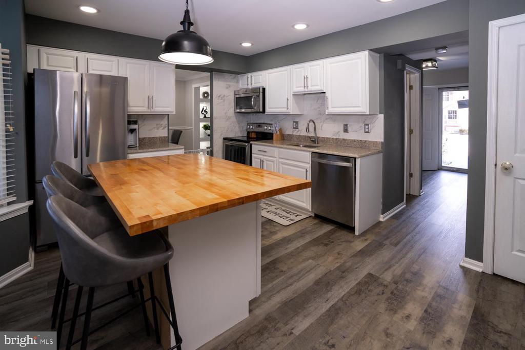 4440 N WOODS TRAIL