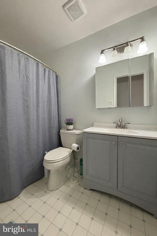 4440 N WOODS TRAIL