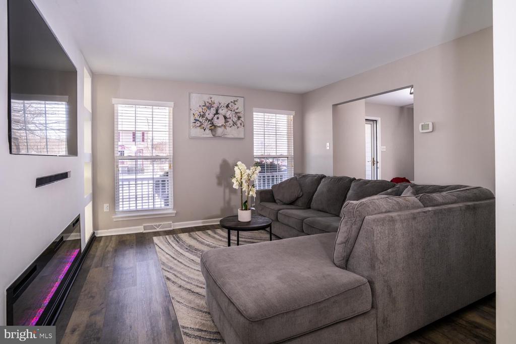 4440 N WOODS TRAIL