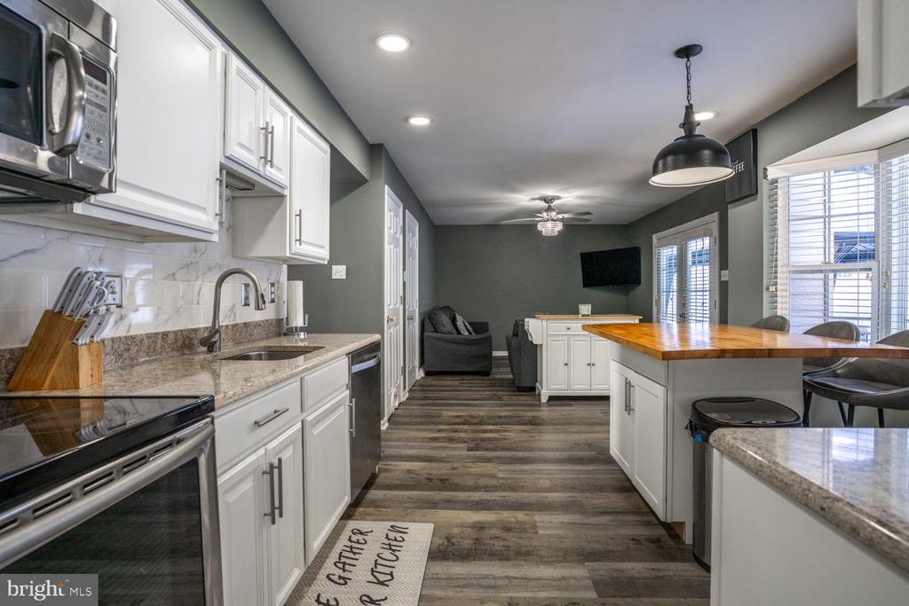 4440 N WOODS TRAIL