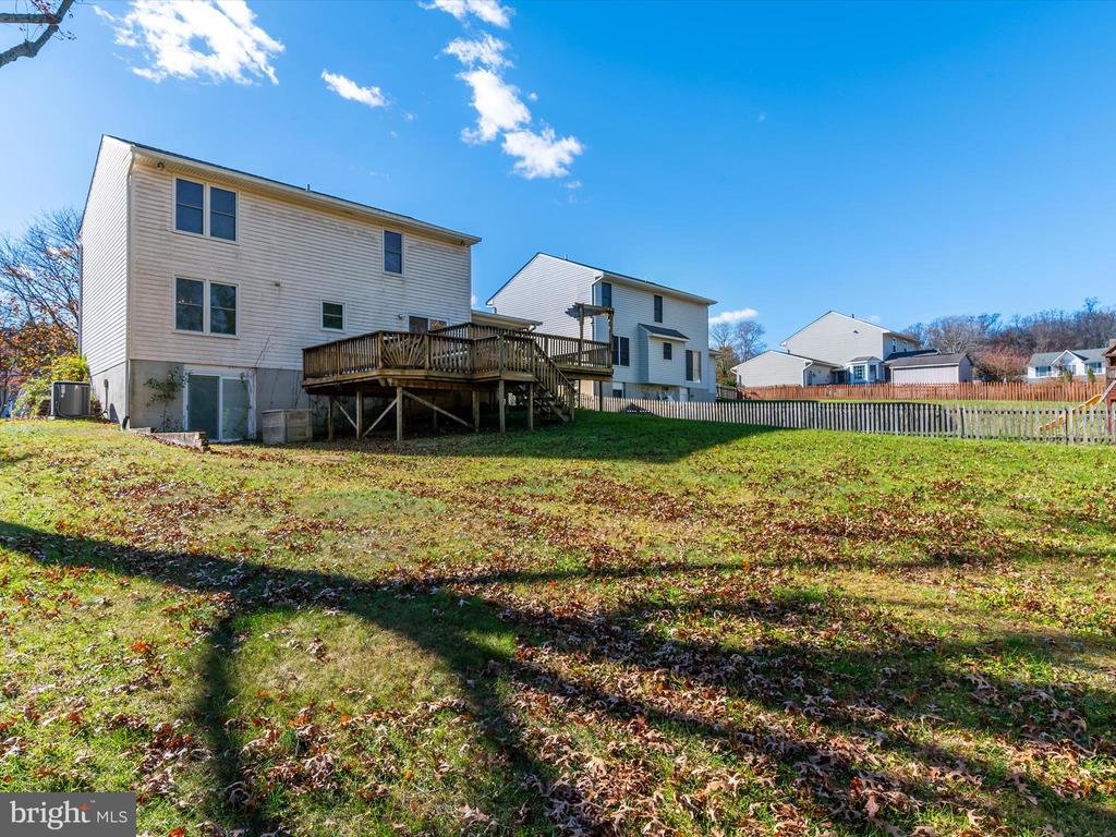 905 GREEN FAWN COURT