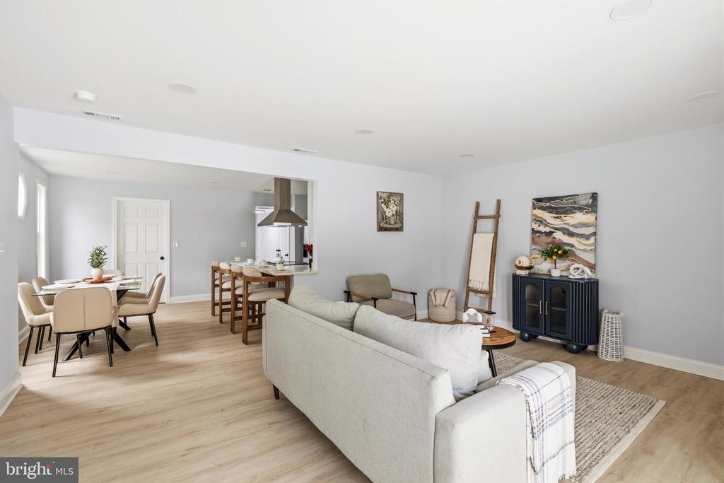 225 HAVERHILL ROAD
