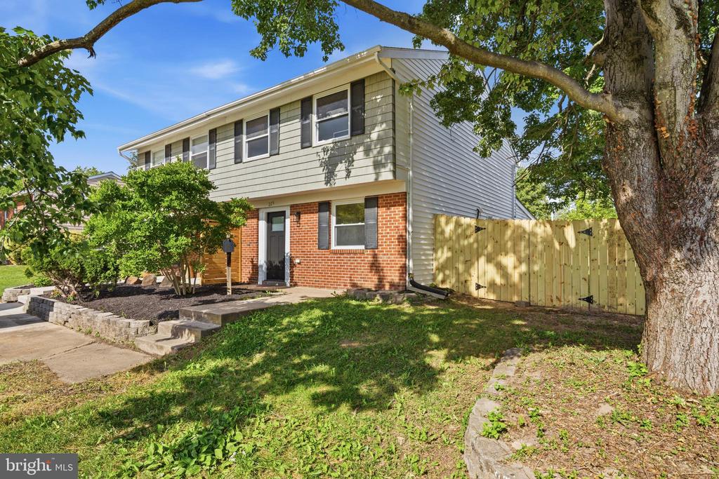225 HAVERHILL ROAD