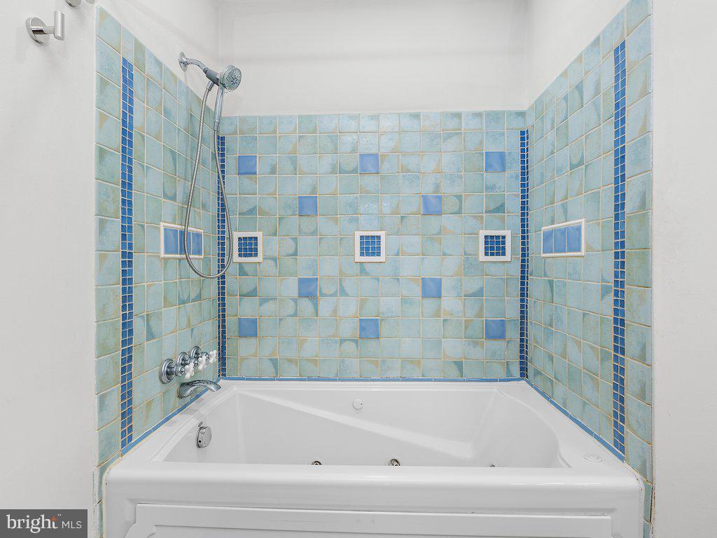 9654 STIRLING BRIDGE DRIVE
