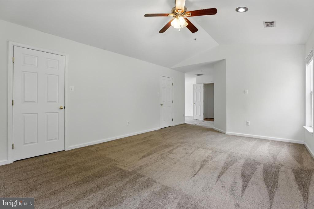 17803 SINGH COURT
