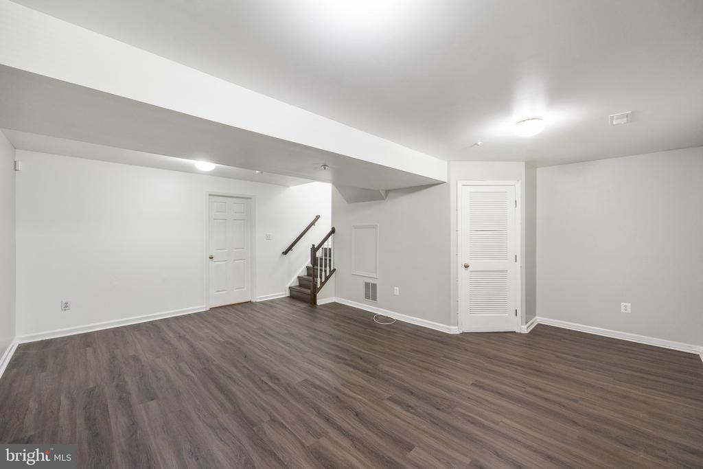 12807 TOWN CENTER WAY