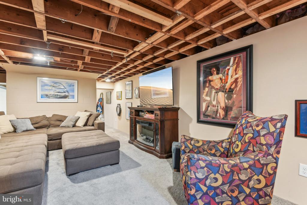 1815 STEVENS DRIVE