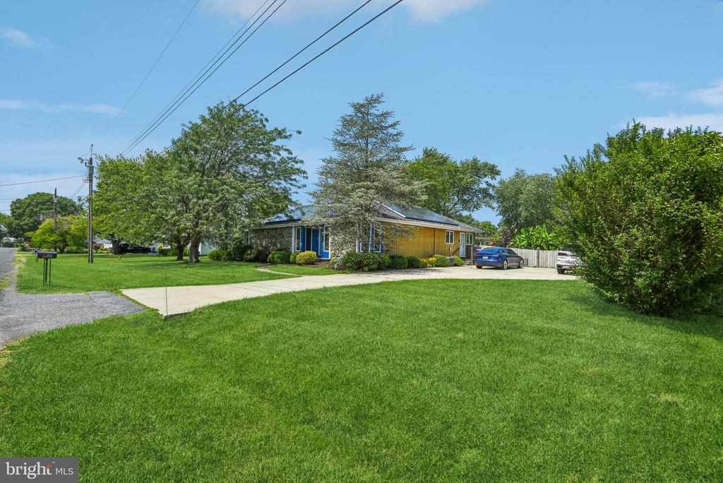 1815 STEVENS DRIVE