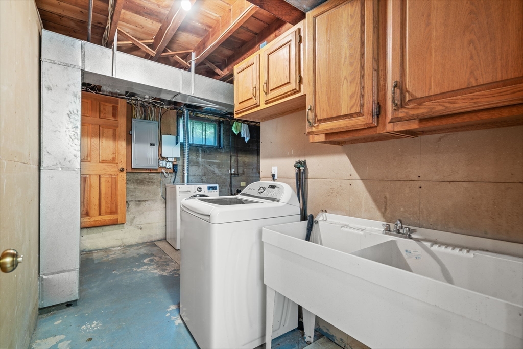 102 Cabot St
