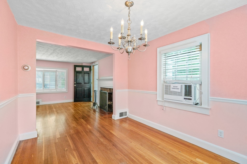 102 Cabot St