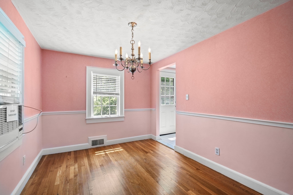 102 Cabot St
