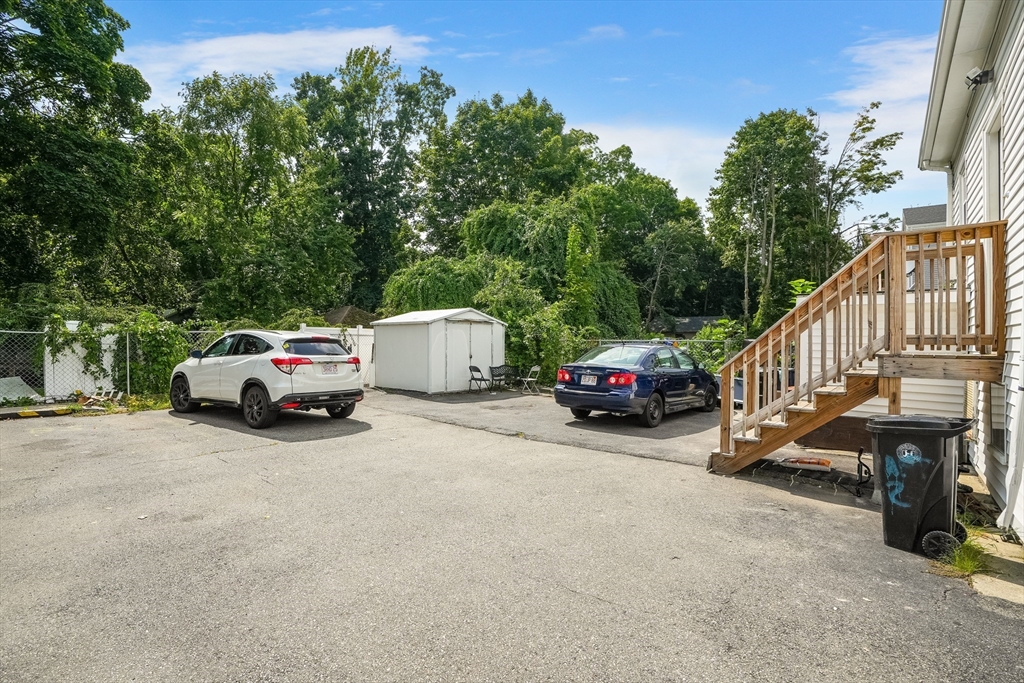 418 Pleasant St.