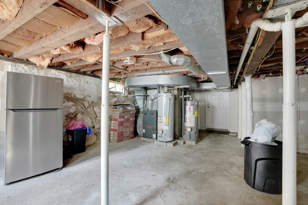 418 Pleasant St.