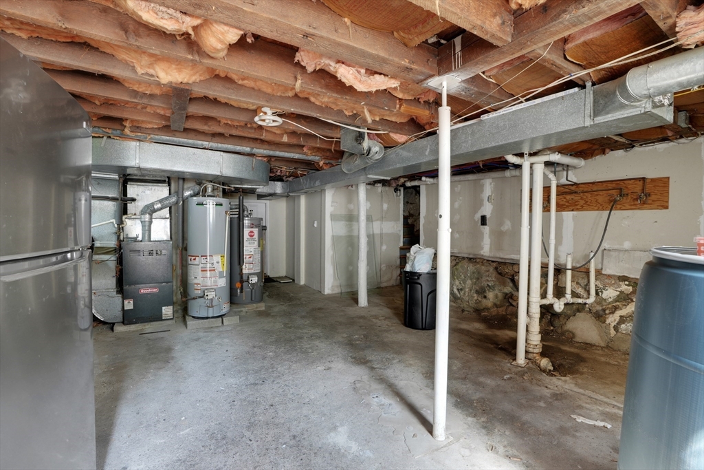 418 Pleasant St.