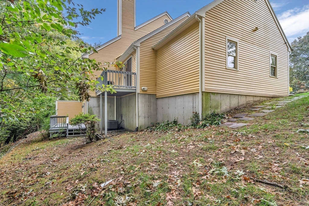 17 Spinnaker Ln # A
