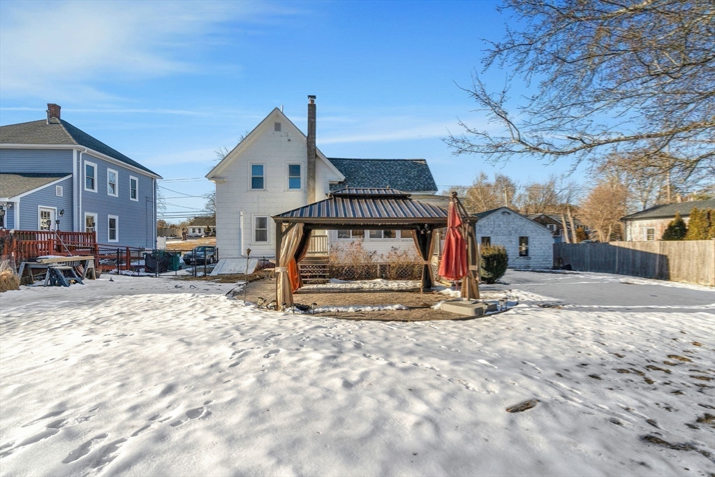 34 Pleasant St