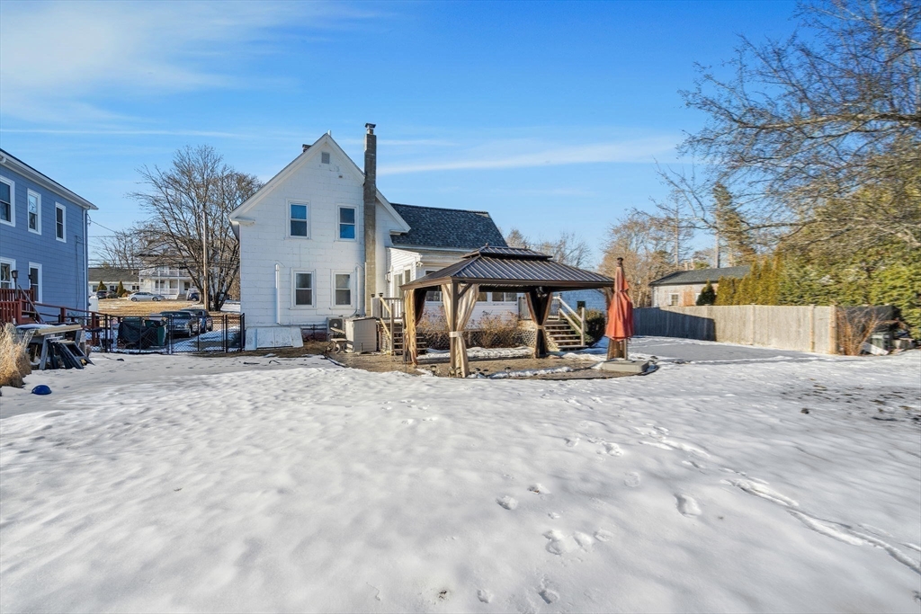 34 Pleasant St