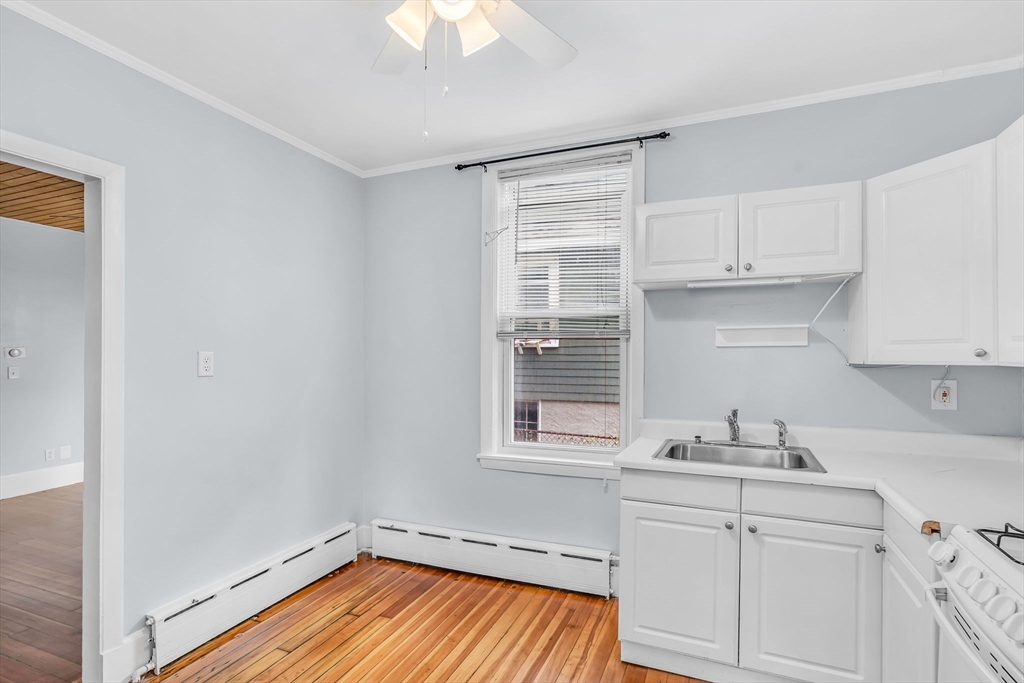 98 Baker St # 1
