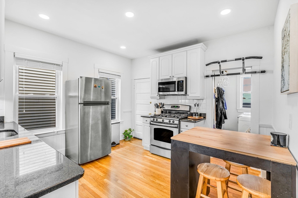 26 Peverell St # 2