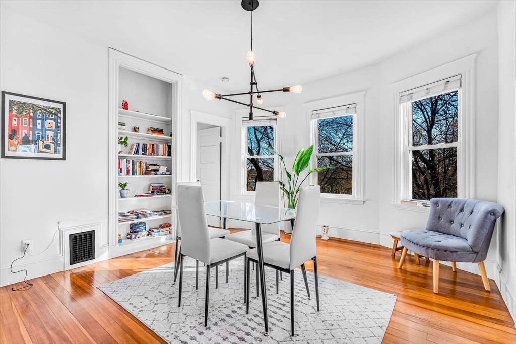 26 Peverell St # 2