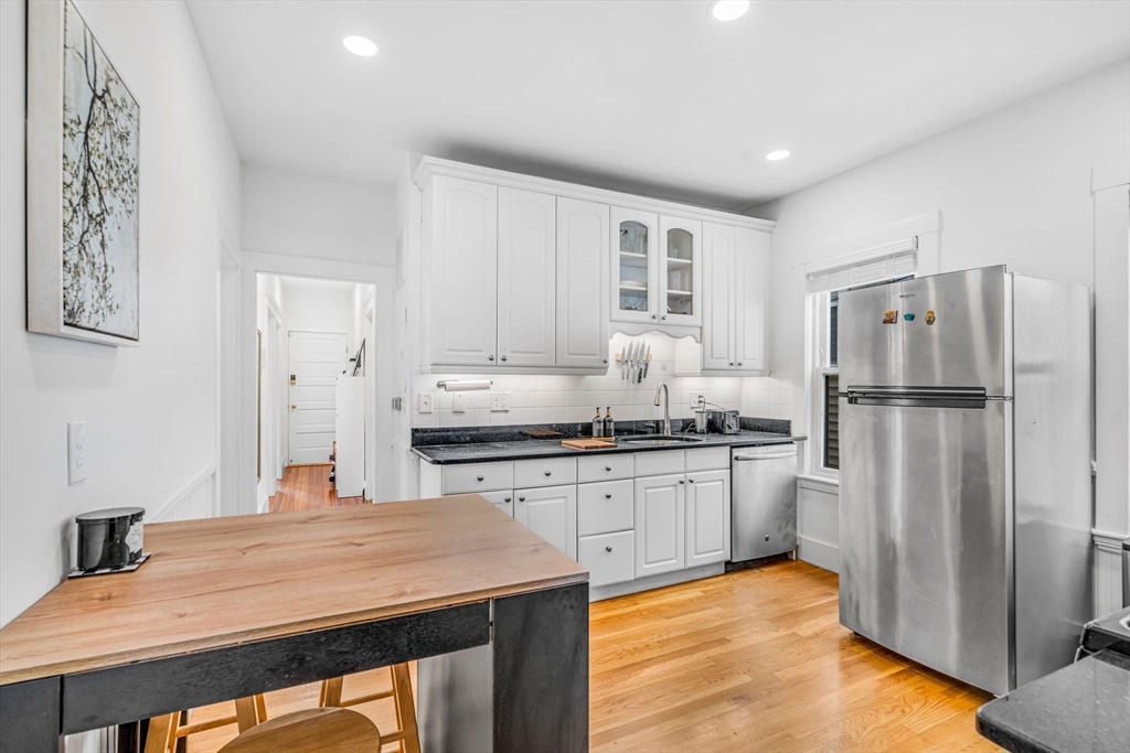 26 Peverell St # 2