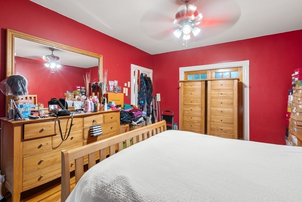 19 Elmhurst St