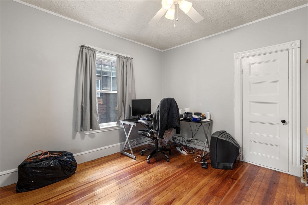 19 Elmhurst St